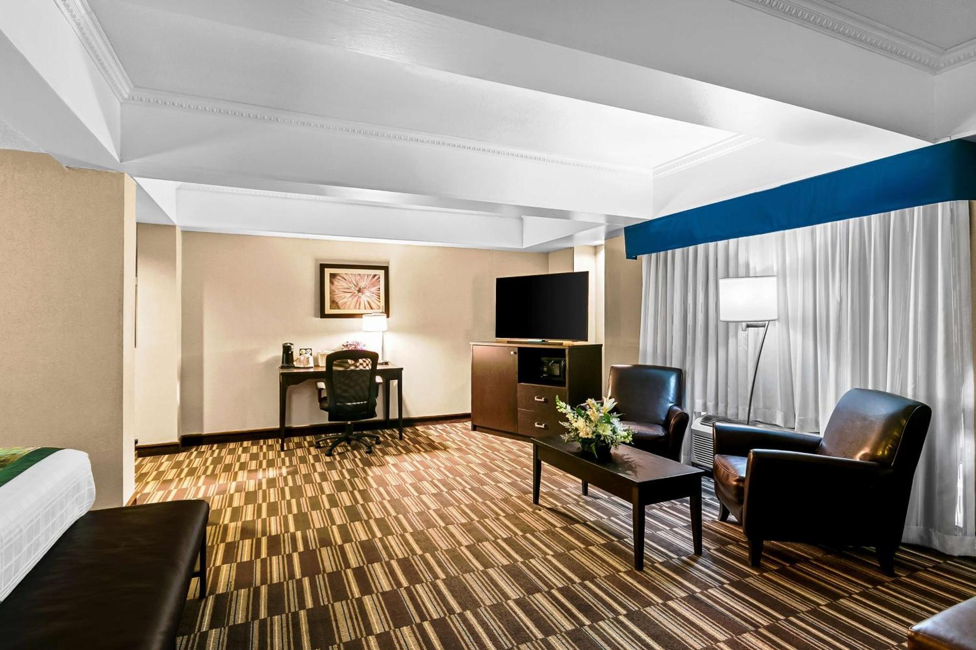 Best Western Downtown Sudbury Exterior photo