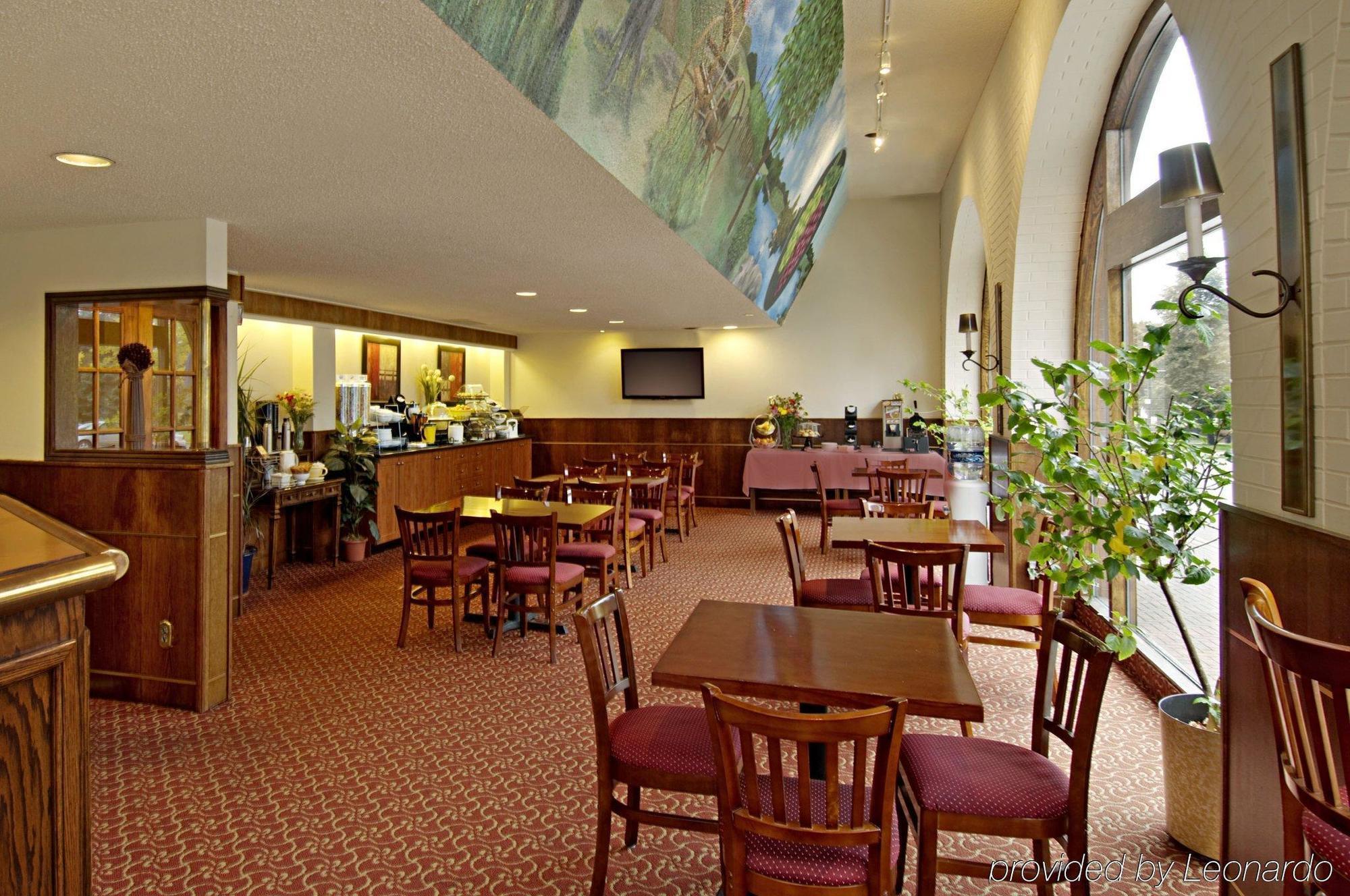 Best Western Downtown Sudbury Restaurant photo