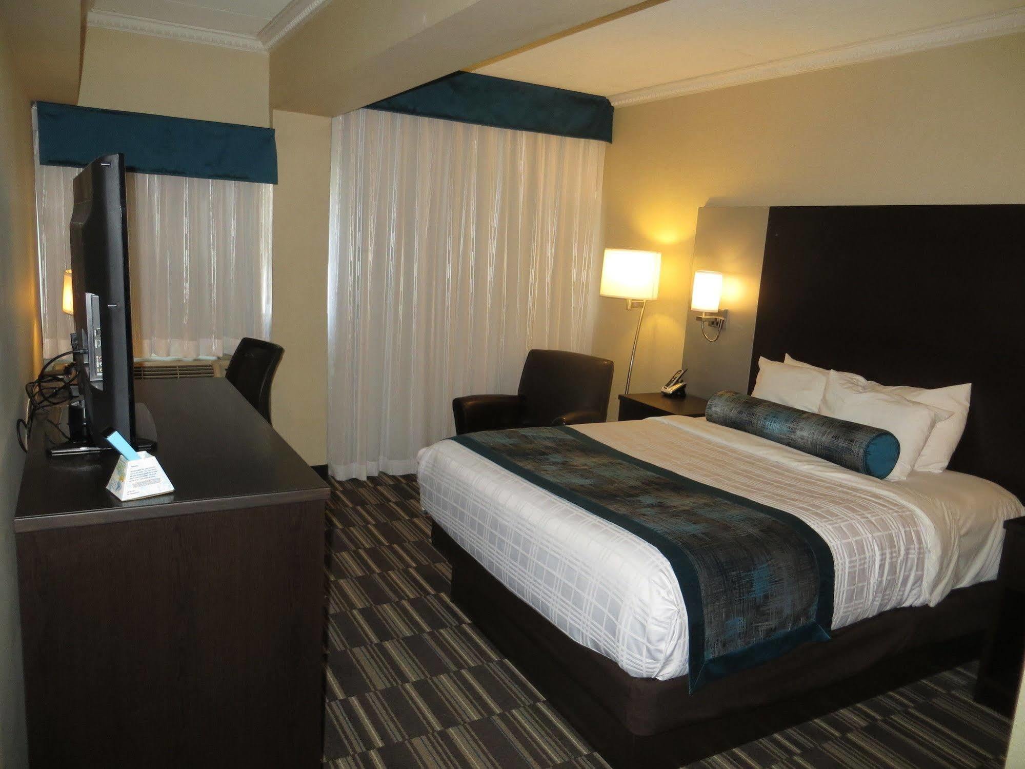 Best Western Downtown Sudbury Exterior photo